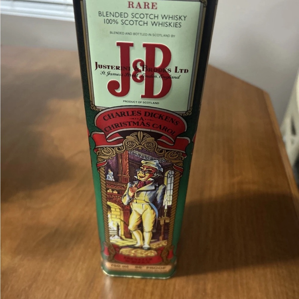 Rare Blended Scotch Whisky - Green and Red